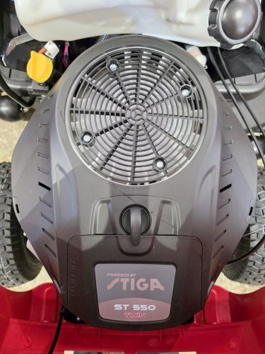 Travní traktor RL 98 HW
