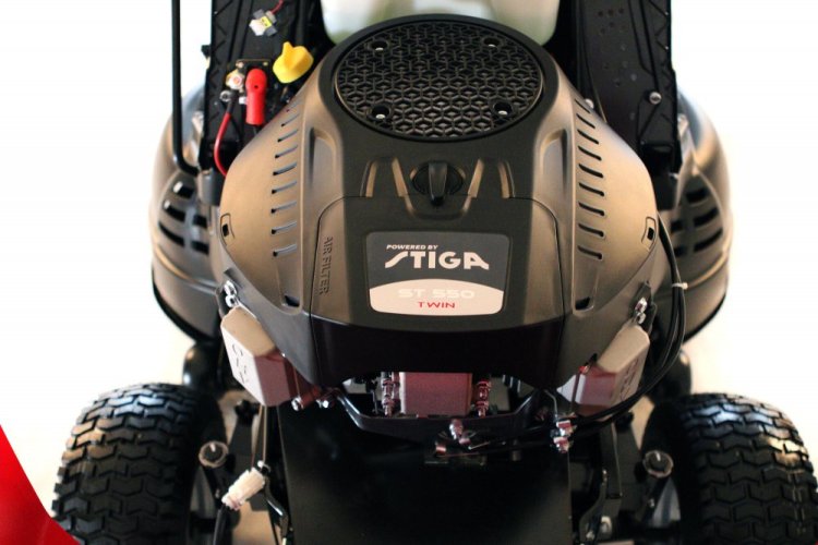 Travní traktor RL 102 H
